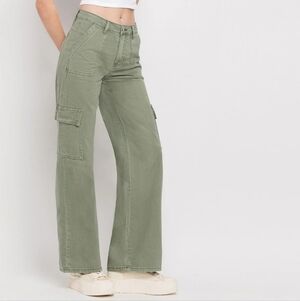 Vervet Olive Green Women's Cargo Jeans